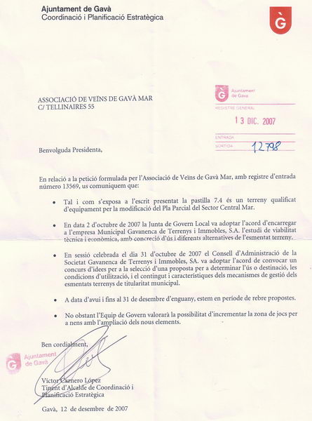 Resposta de l'Equip de Govern Municipal (PSC) a la proposta de l'AVV de Gavà Mar de crear un parc a la pastilla 7.4 de Central Mar (13 de desembre de 2007)